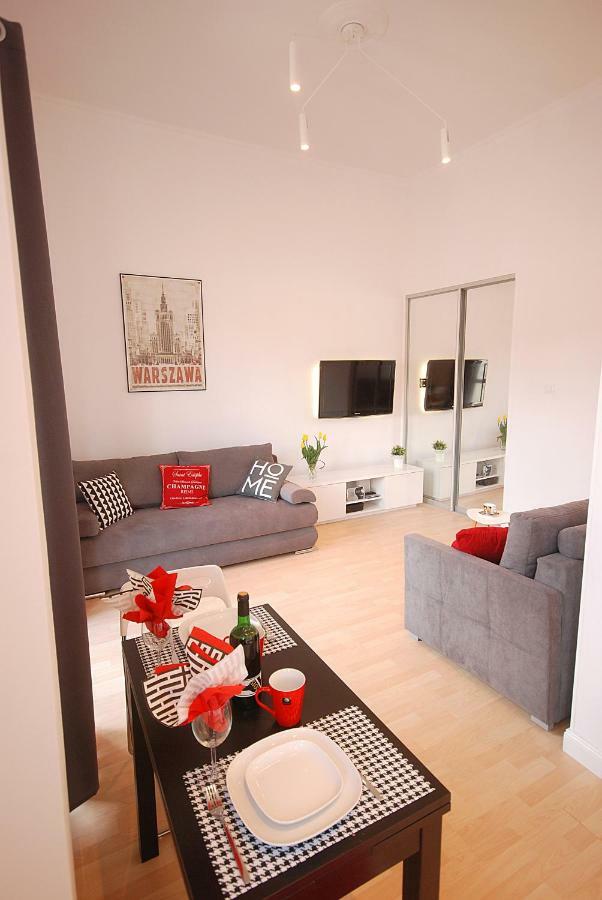 Nowy Apartament Wilcza ワルシャワ エクステリア 写真